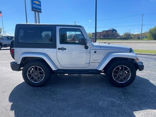 2011 Jeep Wrangler Sahara