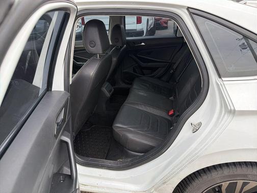 2019 Volkswagen Jetta 1.4T SEL Premium