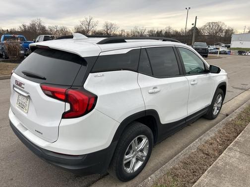 2021 GMC Terrain SLE