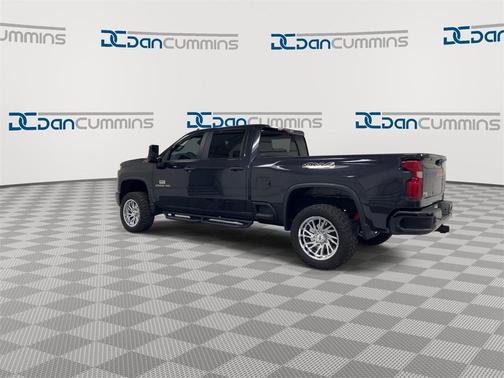 2024 Chevrolet Silverado 2500 Custom