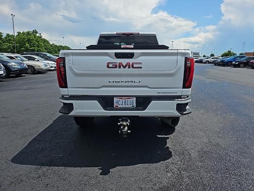 2025 GMC Sierra 3500 Denali