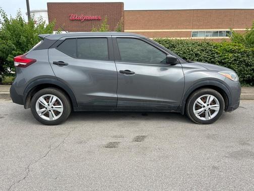 2020 Nissan Kicks S