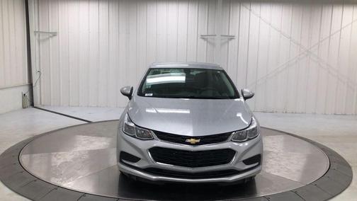 Silver Ice Metallic 2017 Chevrolet Cruze LS