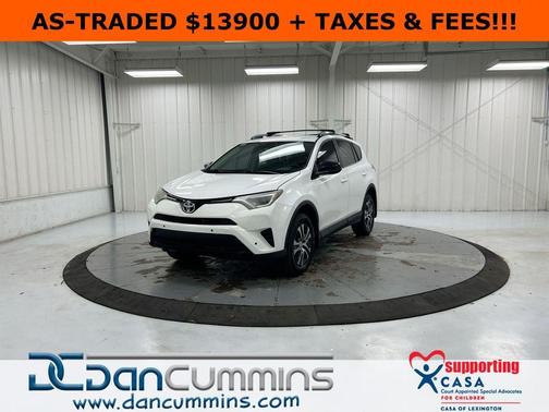 Super White 2018 Toyota RAV4 LE