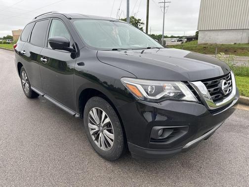 2018 Nissan Pathfinder SL
