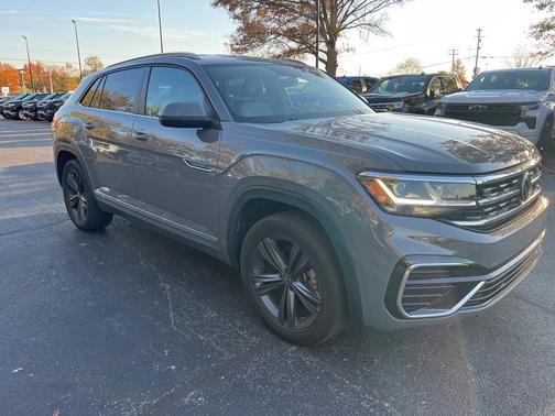 2021 Volkswagen Atlas Cross Sport 3.6L V6 SE w/Technology R-Line