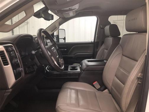 2016 GMC Sierra 2500 Denali