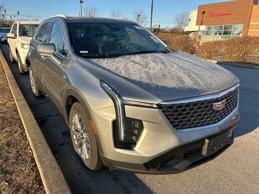2024 Cadillac XT4 Premium Luxury
