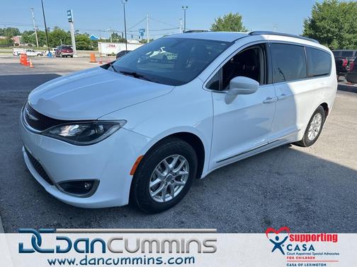 2020 Chrysler Pacifica Touring-L