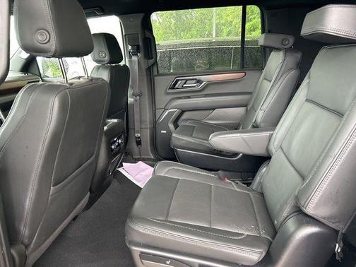 Summit White 2025 GMC Yukon XL Denali