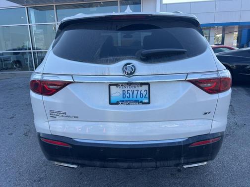 2022 Buick Enclave Essence