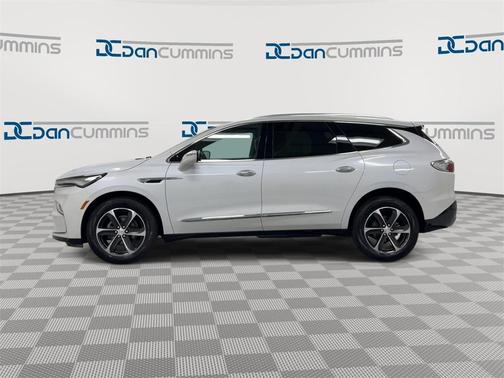 2022 Buick Enclave Essence