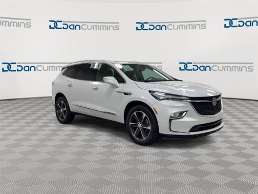 2022 Buick Enclave Essence