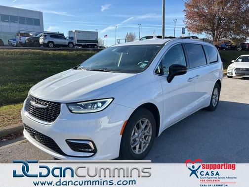 2024 Chrysler Pacifica Touring-L