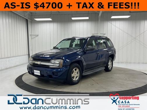 Photo 1 of 37 of 2003 Chevrolet Trailblazer LS