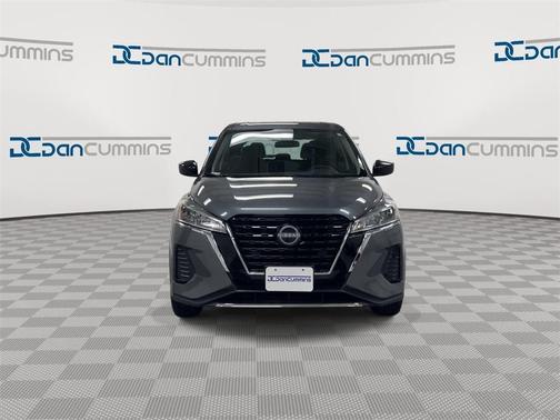 2023 Nissan Kicks S
