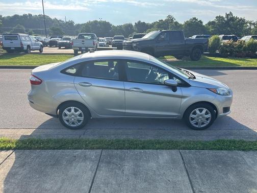 2016 Ford Fiesta S