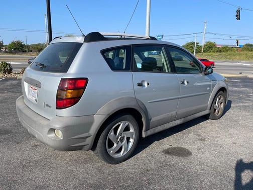 2005 Pontiac Vibe 