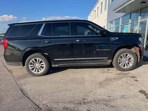 2021 GMC Yukon SLT