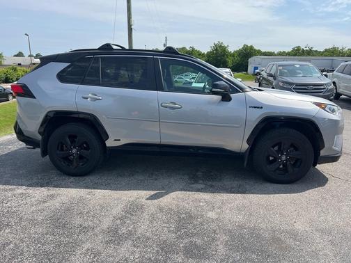 2020 Toyota RAV4 Hybrid XSE
