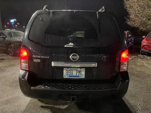 2012 Nissan Pathfinder SV