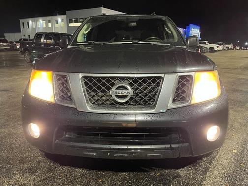 2012 Nissan Pathfinder SV
