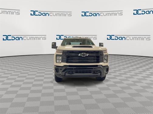 2026 Chevrolet Silverado 2500 Custom