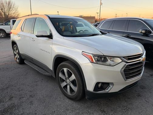 2020 Chevrolet Traverse LT Leather