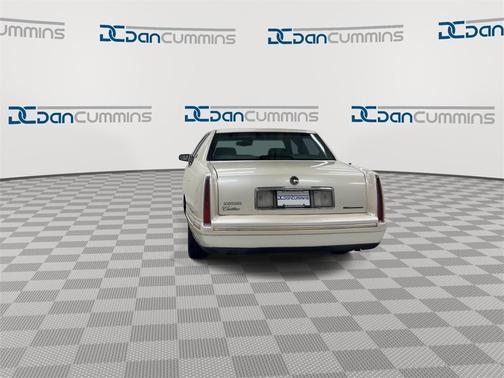 1999 Cadillac DeVille d'Elegance