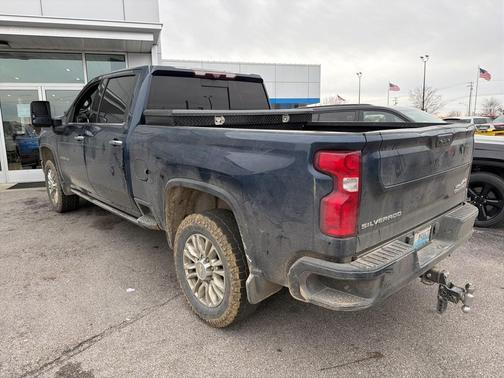 2022 Chevrolet Silverado 2500 High Country