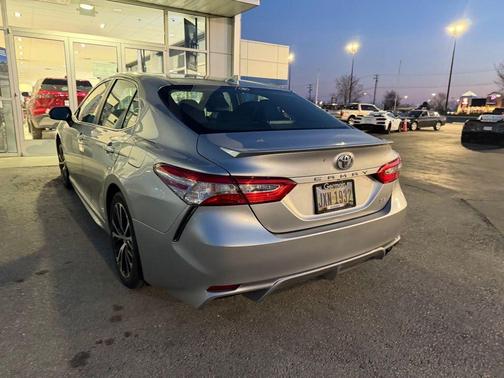 Celestial Silver Metallic 2020 Toyota Camry SE