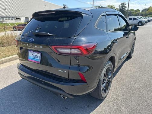 2023 Ford Escape ST-Line Elite