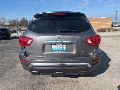 2020 Nissan Pathfinder SV