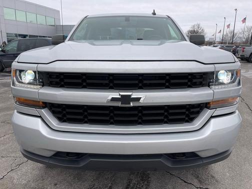 2018 Chevrolet Silverado 1500 Custom