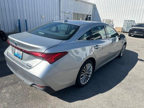 Celestial Silver Metallic 2021 Toyota Avalon Hybrid Limited