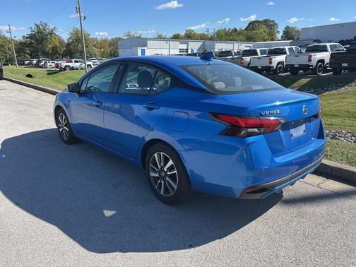 2022 Nissan Versa 1.6 SV