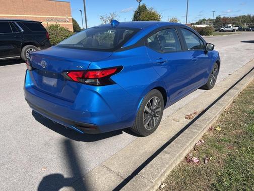 2022 Nissan Versa 1.6 SV