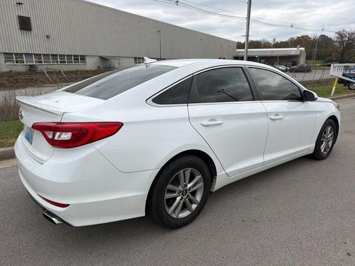 2017 Hyundai SONATA Base
