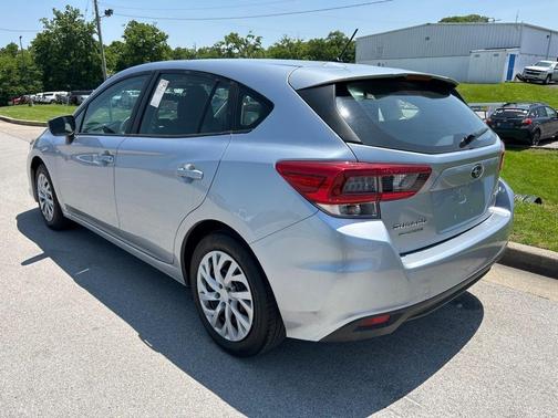 2022 Subaru Impreza Base