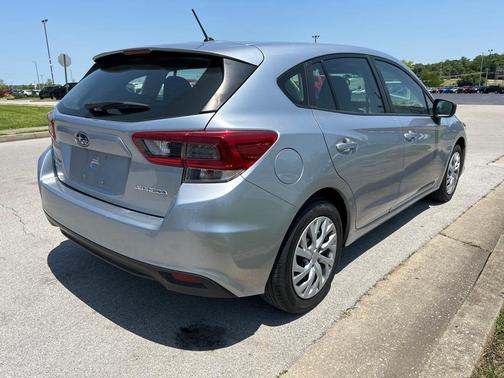 2022 Subaru Impreza Base