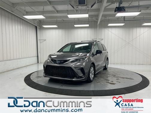 2021 Toyota Sienna XSE 7 Passenger