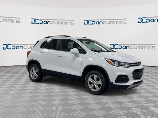 Summit White 2020 Chevrolet Trax LT