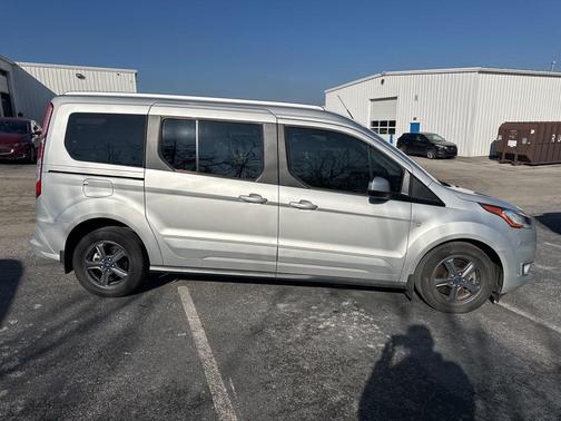 2023 Ford Transit Connect Titanium