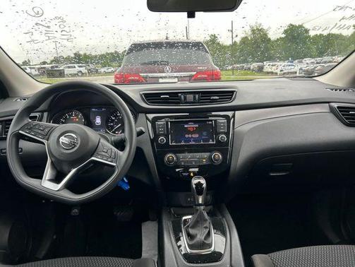 Glacier White 2022 Nissan Rogue Sport S