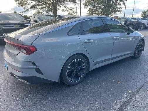 2022 Kia K5 GT-Line