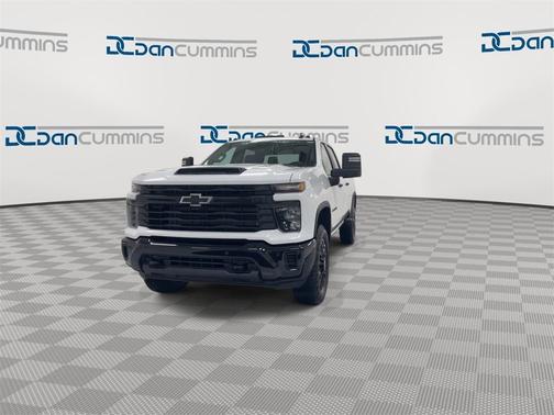 2026 Chevrolet Silverado 2500 Custom