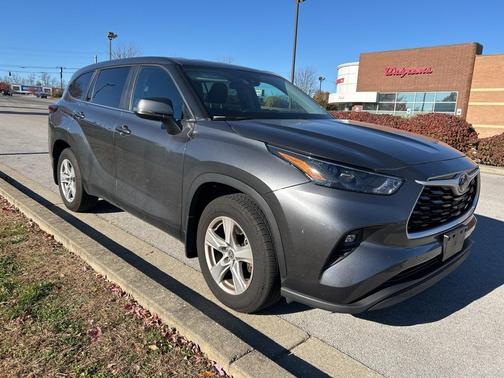 2023 Toyota Highlander LE