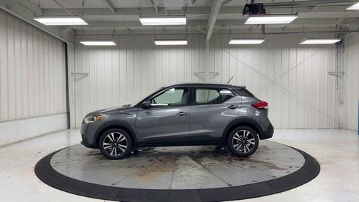 Gun Metallic 2019 Nissan Kicks SV
