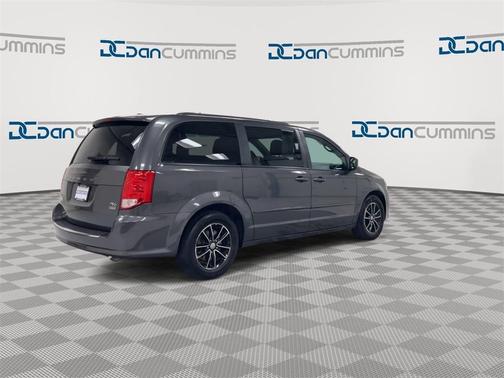 2016 Dodge Grand Caravan R/T