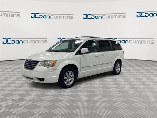 2010 Chrysler Town & Country Touring